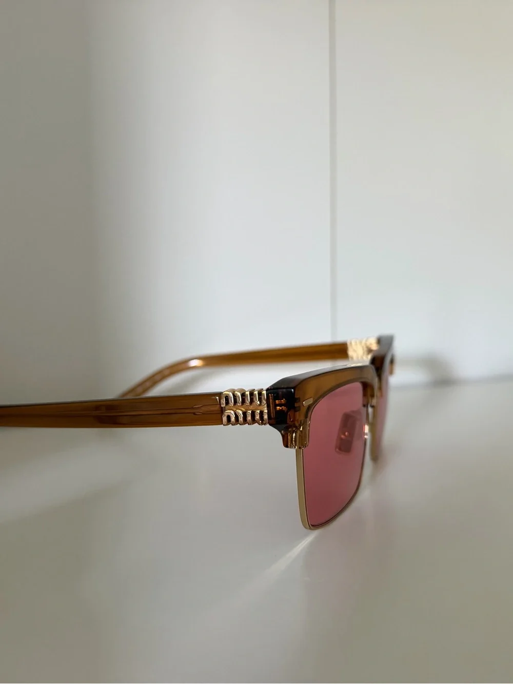 MIU MIU MU 10Zs SUMGLASSES PINK CARAMEL SQUARE